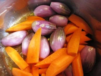 Rezept: Glasierte Möhrchen mit Schalotten ... Bild Nr. 5 Glasierte Möhrchen mit Schalotten ... - Rezept - Bild Nr. 5