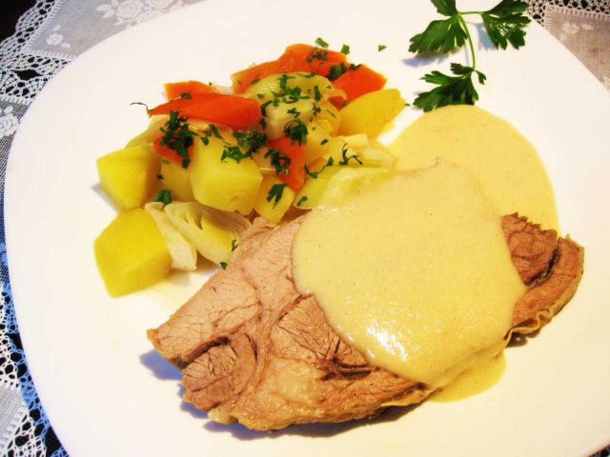 Bilder für Rinderbrust mit Meerrettich-Soße ... - Rezept