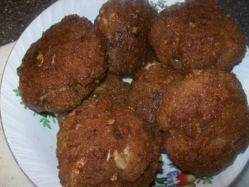 Kartoffelpüree , Broccoli ( wieder verkocht ) u. saftige Bulletten - Rezept - Bild Nr. 2