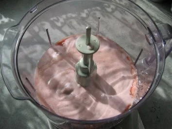 Erdbeer-Joghurt-Likör - Rezept - Bild Nr. 2