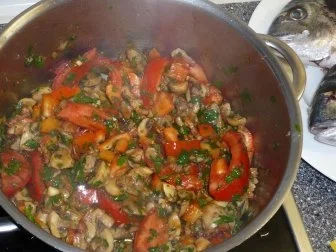 Gedünstete Dorade auf Safran-Linsenbett - Rezept - Bild Nr. 4