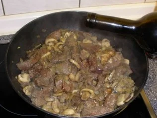 Hähnchenlebern in Rotweinsauce - Rezept - Bild Nr. 7