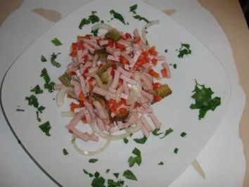 Rezept: Salat : Wurstsalat mit Essig und Öl Bild Nr. 6 Salat : Wurstsalat mit Essig und Öl - Rezept - Bild Nr. 6