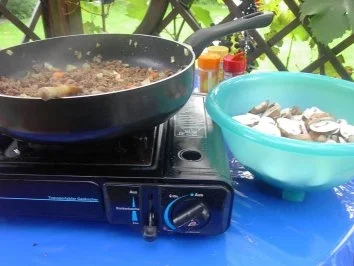 Pfannkuchen mit Hackfleisch und Pilzen - Rezept - Bild Nr. 2