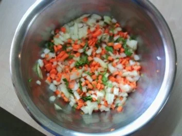 Rezept: Soßen:Bolognesesoße mit Spaghetti Bild Nr. 3 Soßen:Bolognesesoße mit Spaghetti - Rezept - Bild Nr. 3