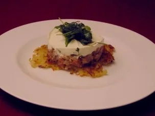 Rezept: Lachstatar auf Rösti Lachstatar auf Rösti - Rezept
