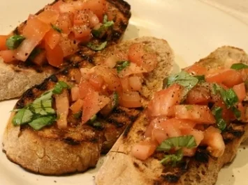 Rezept: Bruschette mit Kirsch-Tomaten und Basilikum Bild Nr. 9 Bruschette mit Kirsch-Tomaten und Basilikum - Rezept - Bild Nr. 9