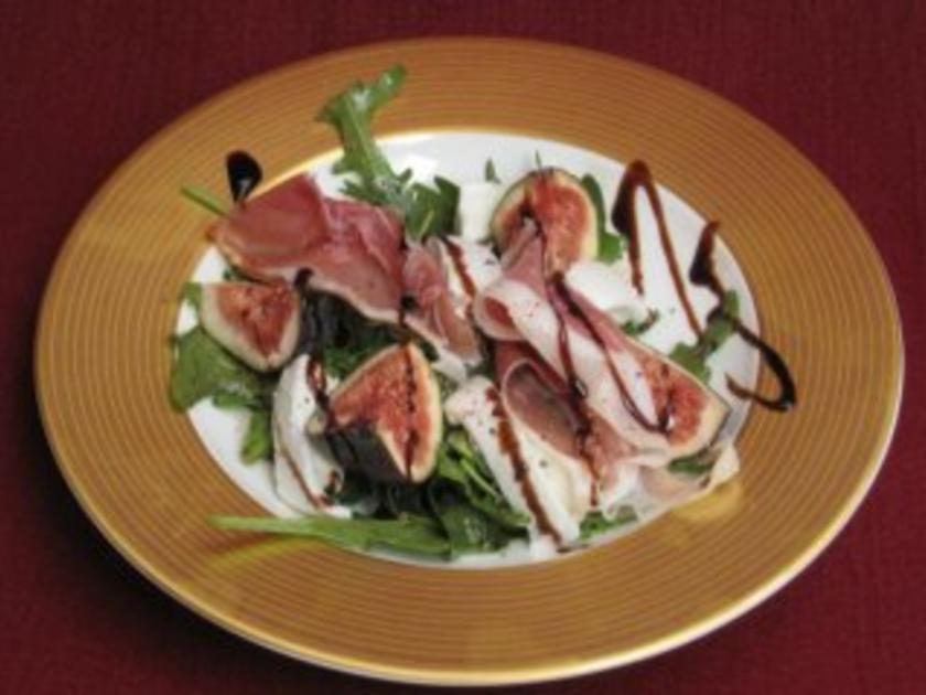 Rucolasalat mit Feigen, Mozzarella und Parmaschinken - einfach - von ...