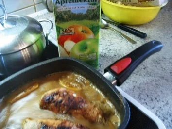 Rezept: Putenschnitzel eingerollt Bild Nr. 7 Putenschnitzel eingerollt - Rezept - Bild Nr. 7