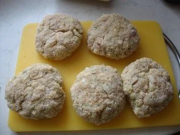 Rezept: Fischlaibchen mit Champignonsauce Bild Nr. 3 Fischlaibchen mit Champignonsauce - Rezept - Bild Nr. 3