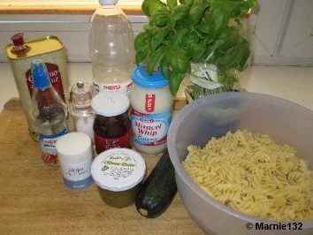 Rezept: Mediteraner Nudelsalat Bild Nr. 2 Mediteraner Nudelsalat - Rezept - Bild Nr. 2