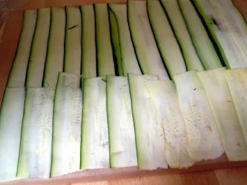 Rezept: Zucchini-Piccata auf Tomatensugo Bild Nr. 4 Zucchini-Piccata auf Tomatensugo - Rezept - Bild Nr. 4