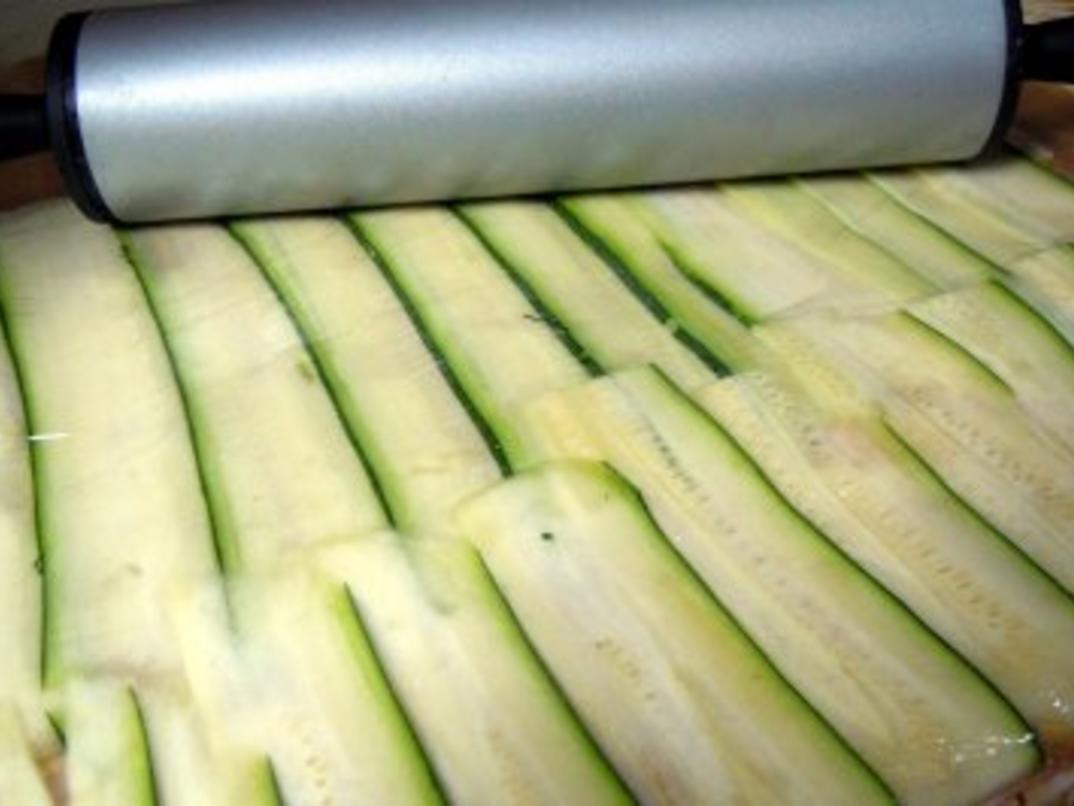 Zucchini Piccata auf Tomatensugo - einfach - 506 kcal/100g