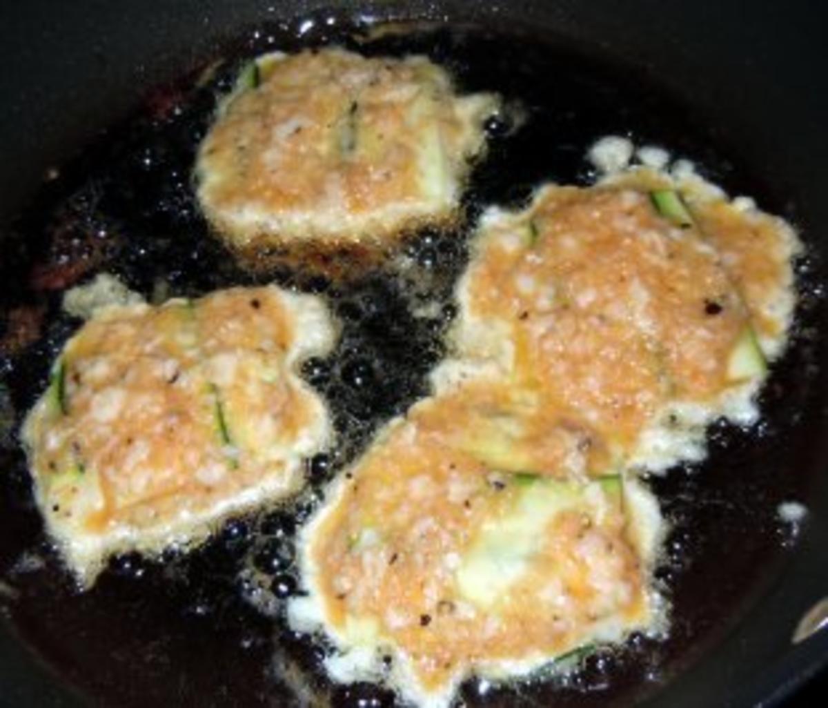 Zucchini-Piccata auf Tomatensugo - Rezept - Bild Nr. 11