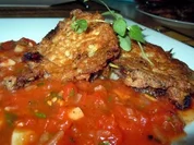 Zucchini-Piccata auf Tomatensugo - Rezept