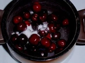 Cremiges Kirsch-Eis - Rezept - Bild Nr. 2