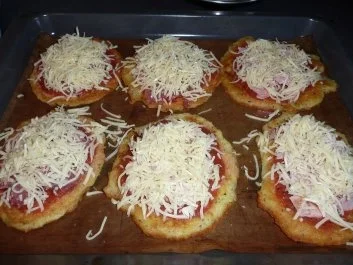 Pizza mit Knödelteig - Rezept - Bild Nr. 5