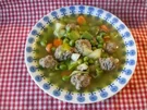 Gemüsesuppe mit Hackbällchen - Rezept