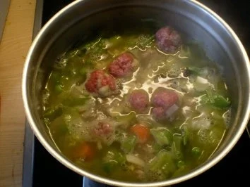 Rezept: Gemüsesuppe mit Hackbällchen Bild Nr. 2 Gemüsesuppe mit Hackbällchen - Rezept - Bild Nr. 2