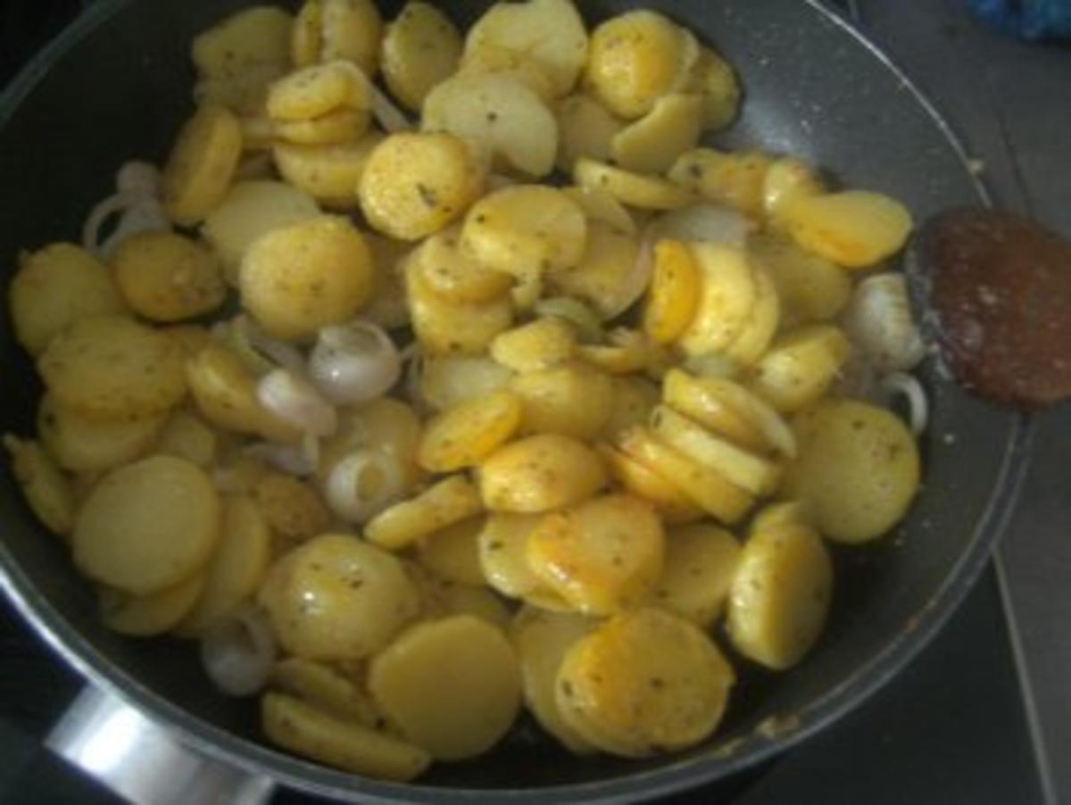 Bratkartoffeln herzhaft und knusprig ,,,, so wie wir sie mögen.,,,, - Rezept - Bild Nr. 4