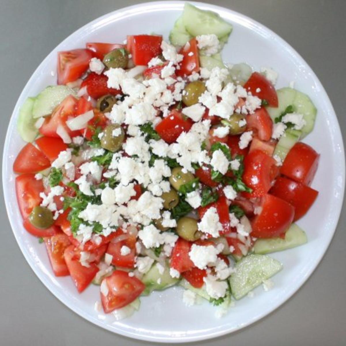 Bilder für Bulgarischer Schopska - Salat - Rezept