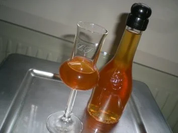 angesetzter Marillen Likör - Rezept