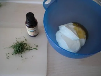 Orangenblütencreme mit Heidelbeeren und zweierlei Schokoladen-Haube - Rezept - Bild Nr. 4