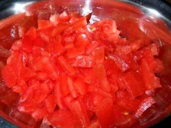 Rindsbouletten mit Tomaten-Chili-Rahmsauce - Rezept - Bild Nr. 2