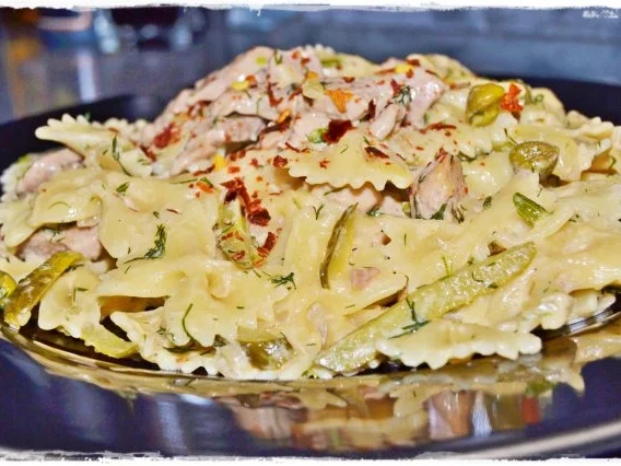 Farfalle in Kapern-Senf-Soße - Rezept