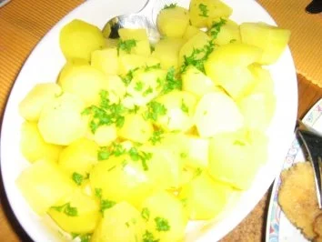 Rezept: Putenschnitzel mit Speckböhnchen, Kartöffelchen und Rahm-Zitronensoße Bild Nr. 5 Putenschnitzel mit Speckböhnchen, Kartöffelchen und Rahm-Zitronensoße - Rezept - Bild Nr. 5