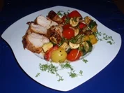 Hähnchenbrust im Schinkenmantel und buntem Ofengemüse - Rezept