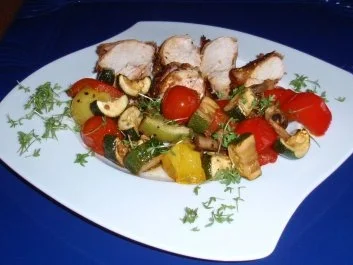 Hähnchenbrust im Schinkenmantel und buntem Ofengemüse - Rezept - Bild Nr. 9