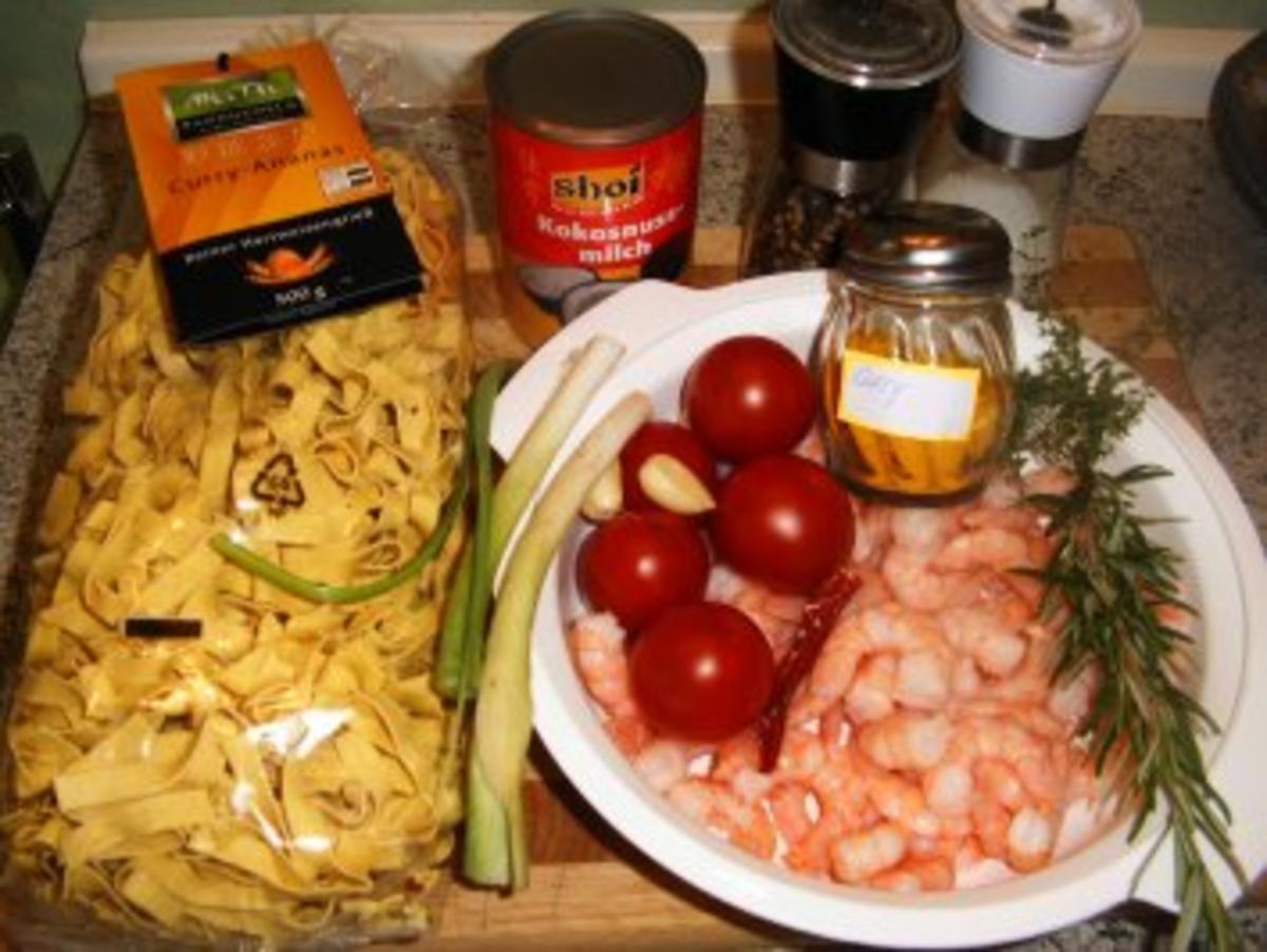 Curry-Garnelen mit Curry-Ananas-Nudeln - Rezept - Bild Nr. 2