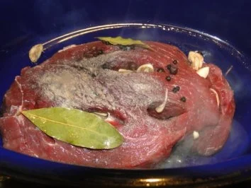Rezept: Rinderbraten (Bug) gespickt mit Knoblauch Bild Nr. 8 Rinderbraten (Bug) gespickt mit Knoblauch - Rezept - Bild Nr. 8