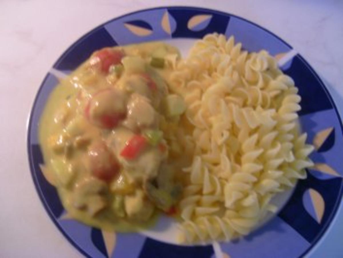 Hähnchenbrust mit Gemüse in Currysoße - Rezept - Bild Nr. 3
