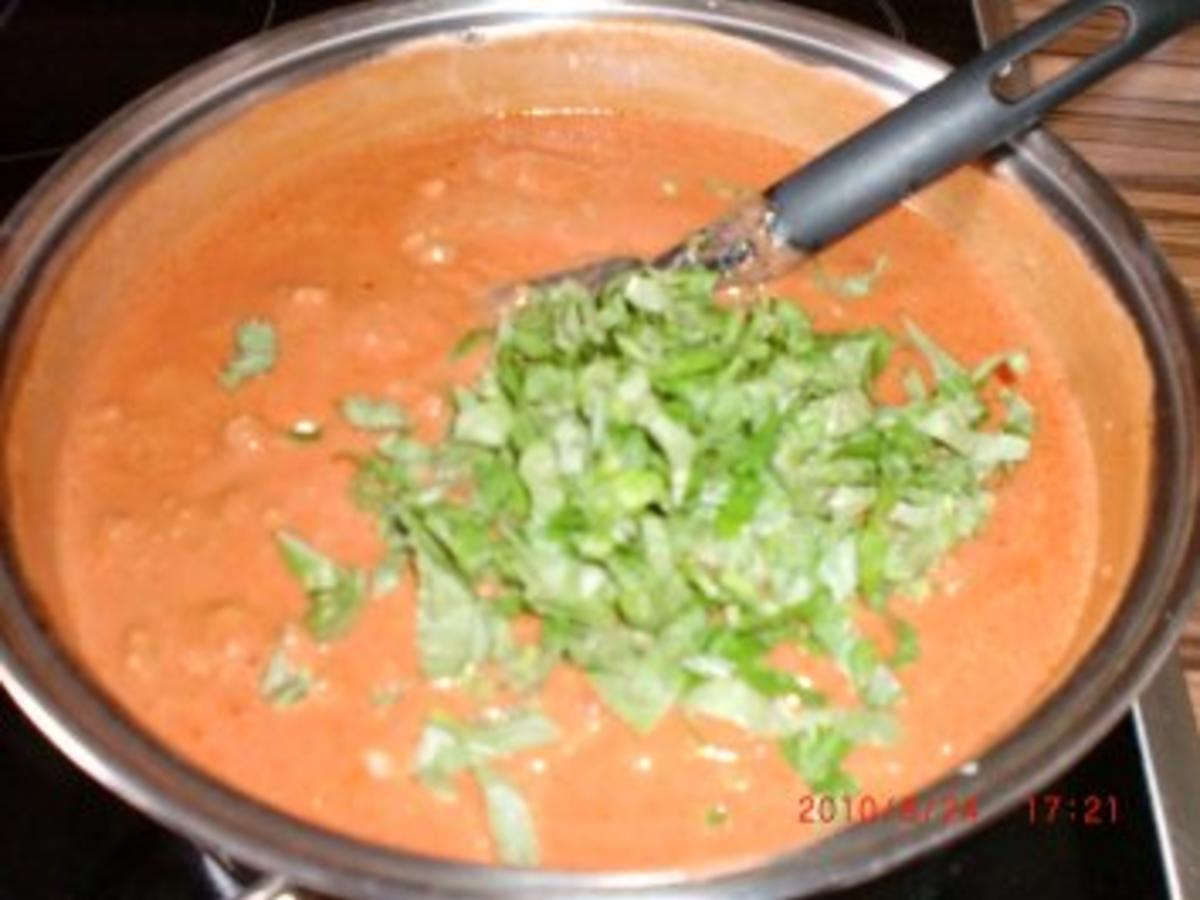 Auflauf: Roter Nudel Hackauflauf mit Mozzarella - einfach - 180 kcal/100g