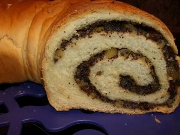 Hefe:   ~ MOHN - KRANZ ~ - Rezept