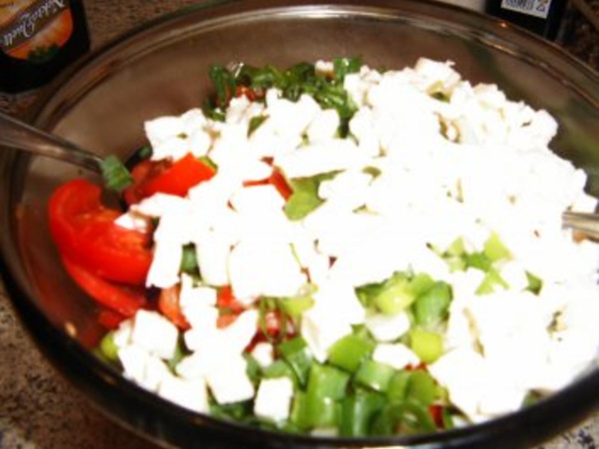 Tomatensalat auf Bestellung meiner Tochter - Rezept mit Bild - kochbar.de