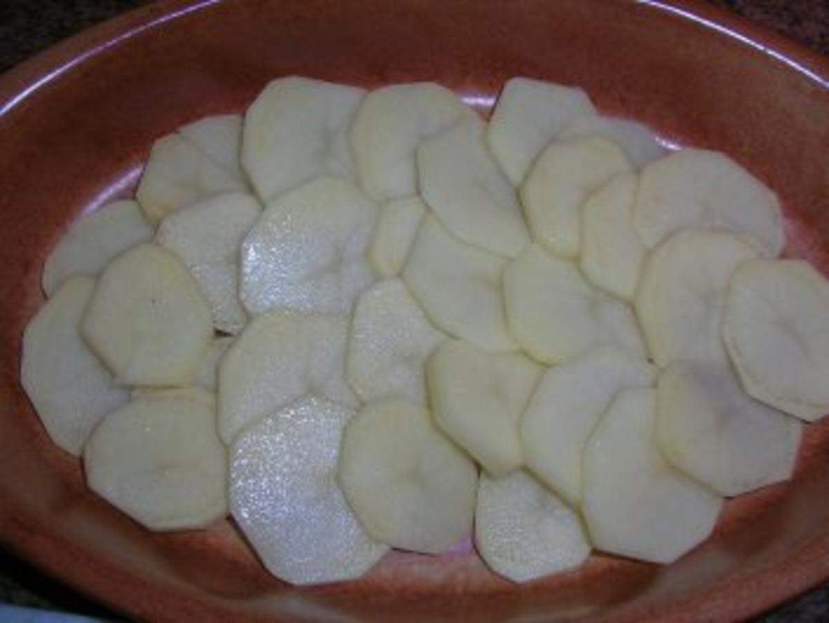 Lammlachse im Kräuterbrotmantel, Rotwein-Rosmarin Jus, mediterranes Gemüse+Kartoffelgratin - Rezept - Bild Nr. 4