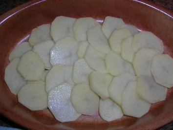 Lammlachse im Kräuterbrotmantel, Rotwein-Rosmarin Jus, mediterranes Gemüse+Kartoffelgratin - Rezept - Bild Nr. 4