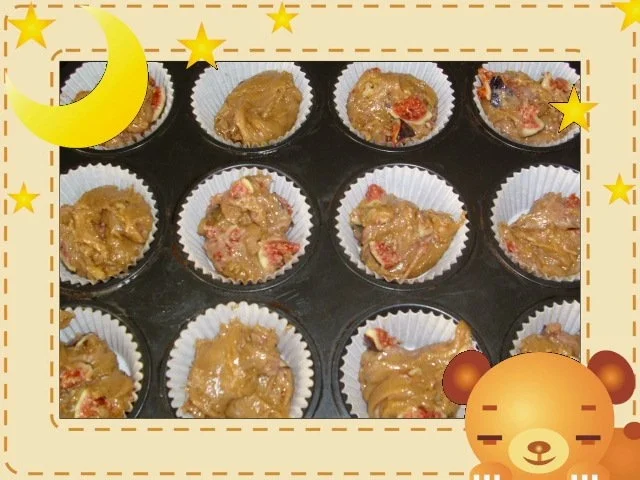 Rezept: Feigen-Walnuss-Muffins Bild Nr. 3 Feigen-Walnuss-Muffins - Rezept - Bild Nr. 3