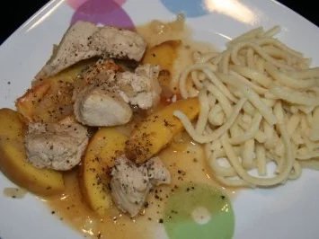 Rezept: Gelügel: Pfirsich-Pfeffer-Gulasch Bild Nr. 5 Gelügel: Pfirsich-Pfeffer-Gulasch - Rezept - Bild Nr. 5