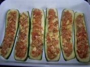 Gefüllte Zucchini - kalorienarm - Rezept