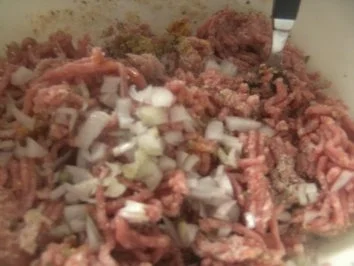 Jägerklöschen mit einer scharfen Paprika-Soße - Rezept - Bild Nr. 3