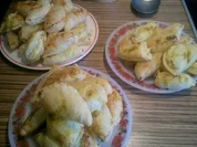 "SNACK" Blätterteigtaschen mit roter und gelber Füllung - Rezept