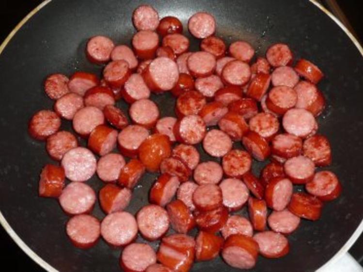 Eintopf: Bohnen, Kartoffeln, Tomaten und Schinkenknacker - einfach ...
