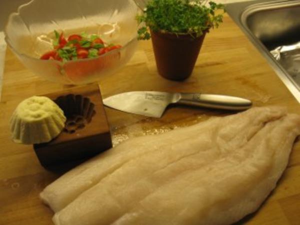 Steinbutt mit Knoblauchbutter und Blattsalat - Rezept - kochbar.de