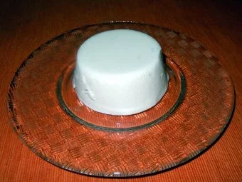 Rezept: Honig-Limettenmousse mit Portweinfeigen Bild Nr. 8 Honig-Limettenmousse mit Portweinfeigen - Rezept - Bild Nr. 8