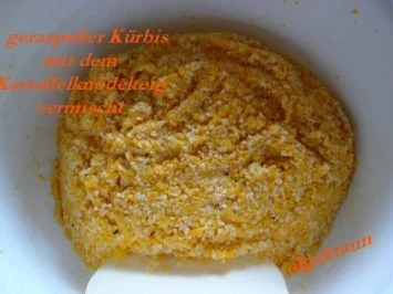 Kürbispflanzerl mit Paprikasahne - Rezept - Bild Nr. 4