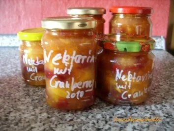 Rezept: Konfitüre & Co: Nektarine mit Cranberrys Konfitüre & Co: Nektarine mit Cranberrys - Rezept